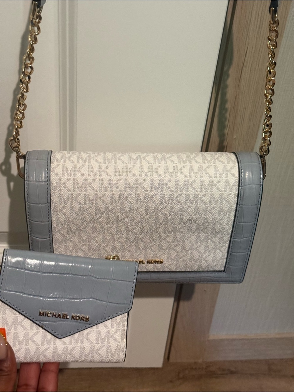 Michael Kors White and Light Blue Signature Crossbody with Card Case